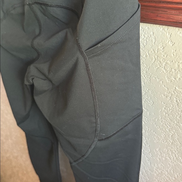 Victoria's Secret Black Sport Leggings Womens Size Small with Cell Phone Pockets - Picture 4 of 7